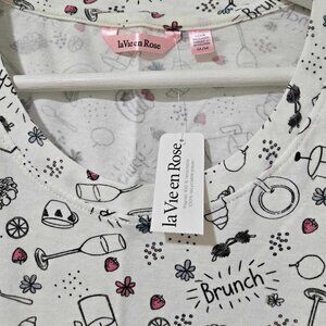 NWT la Vie en Rose Sleep Shirt
